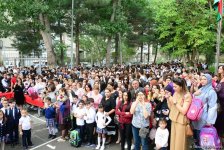 Полные радости и волнения мгновения Дня знаний в Баку (ФОТО)