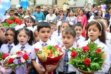 Полные радости и волнения мгновения Дня знаний в Баку (ФОТО)