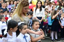 Полные радости и волнения мгновения Дня знаний в Баку (ФОТО)