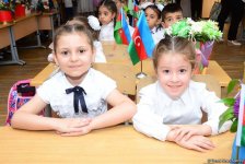 Полные радости и волнения мгновения Дня знаний в Баку (ФОТО)