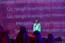 Феерическая церемония торжественного открытия 37-го Чемпионата мира по художественной гимнастике в Баку (ФОТО/ВИДЕО)