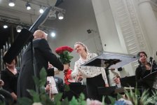 Магия и триумф азербайджанского дирижера в Екатеринбурге. Больше ста человек играют как одно целое! (ФОТО)