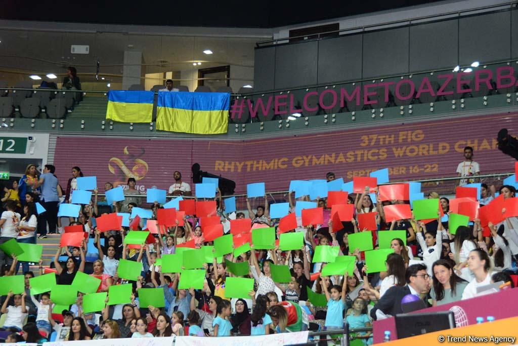 Феерическая церемония торжественного открытия 37-го Чемпионата мира по художественной гимнастике в Баку (ФОТО/ВИДЕО)