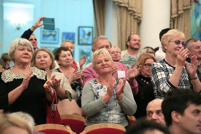 Магия и триумф азербайджанского дирижера в Екатеринбурге. Больше ста человек играют как одно целое! (ФОТО)