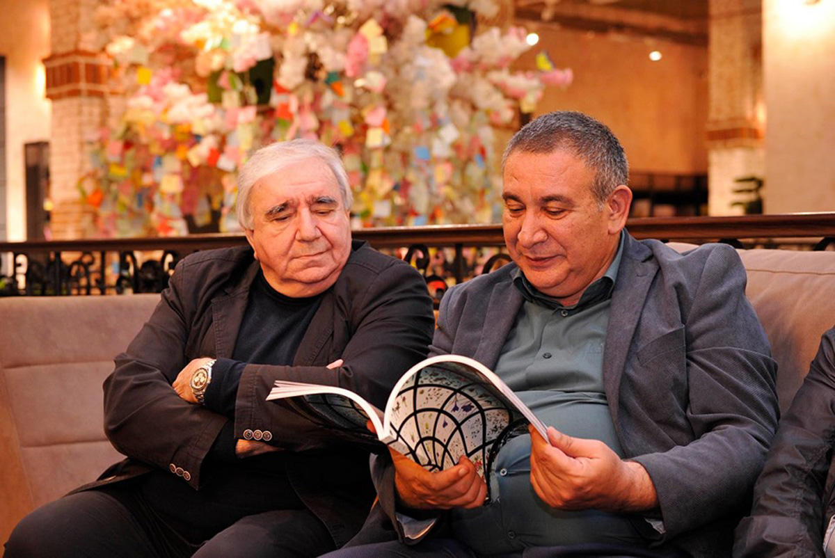 Бакинский книжный центр торжественно отметил 1 год (ФОТО)