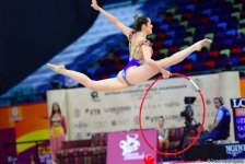 Лучшие моменты второго дня Чемпионата мира по художественной гимнастике в Баку (ФОТО)