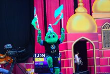 Best moments of Day 3 in 37th Rhythmic Gymnastics World Championships in Baku (PHOTO)