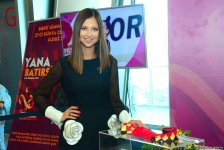 Gymnastic ribbon of Yana Batyrshina sold for 2,500 euros at auction in Baku (PHOTO)