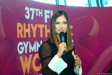 Gymnastic ribbon of Yana Batyrshina sold for 2,500 euros at auction in Baku (PHOTO)