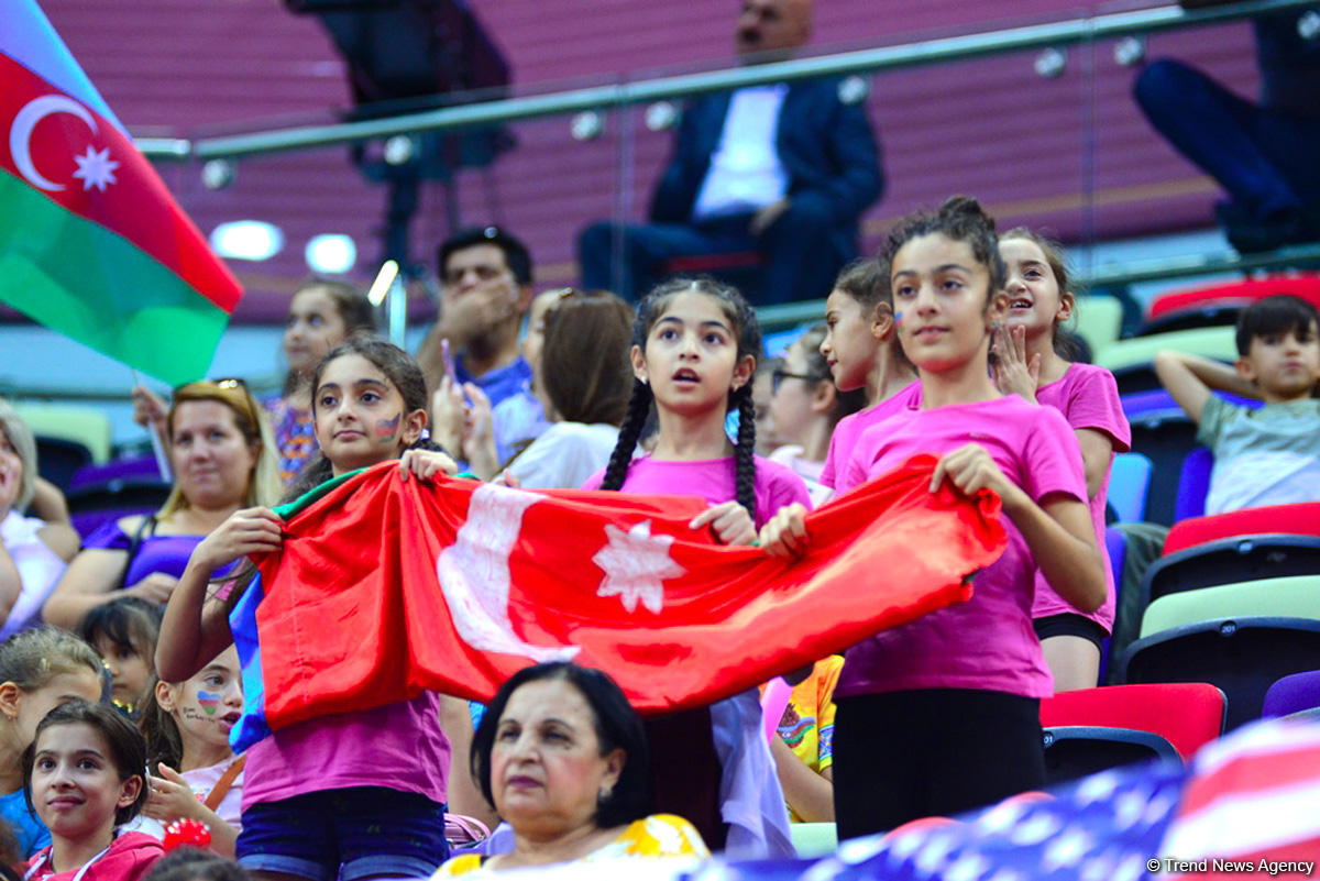Best moments of Day 3 in 37th Rhythmic Gymnastics World Championships in Baku (PHOTO)