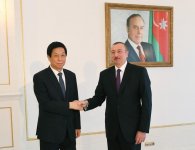 Президент Ильхам Алиев принял председателя Постоянного комитета Всекитайского собрания народных представителей (ФОТО)