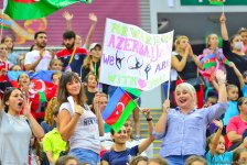 Зрители Чемпионата мира в Баку восхищены пластикой и красотой движений граций (ФОТО)