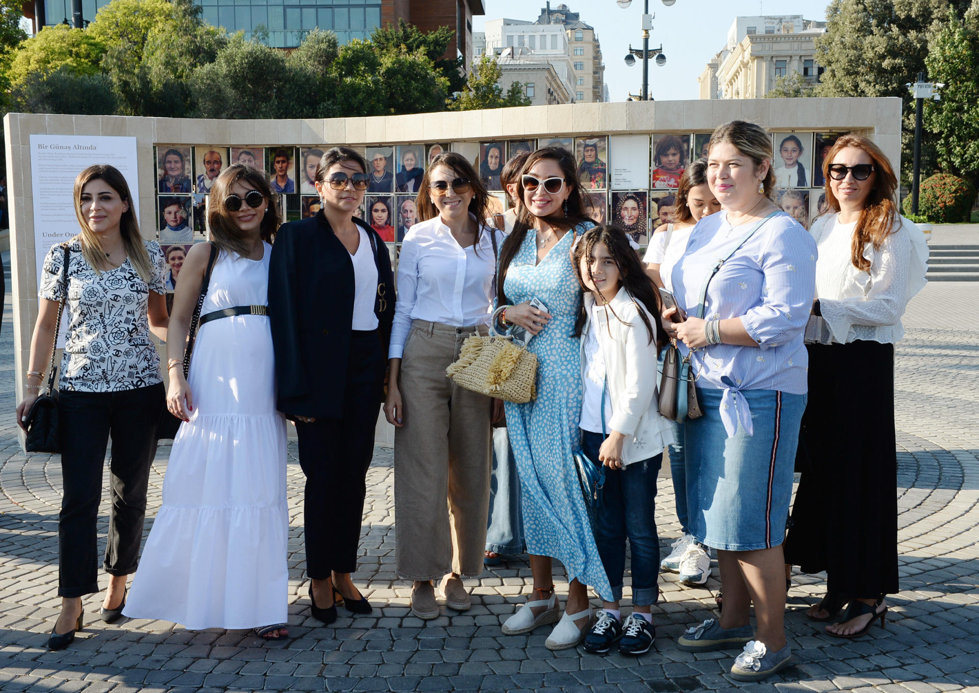 Вице-президент Фонда Гейдара Алиева Лейла Алиева приняла участие в открытии фотовыставки, посвященной мультикультуральным ценностям Азербайджана (ФОТО) (Версия 2)