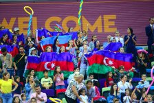 В Национальной арене гимнастики продолжаются соревнования команд в групповых упражнениях в рамках Чемпионата мира в Баку (ФОТО)