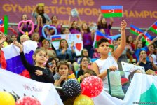 В Национальной арене гимнастики продолжаются соревнования команд в групповых упражнениях в рамках Чемпионата мира в Баку (ФОТО)