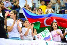 В Национальной арене гимнастики продолжаются соревнования команд в групповых упражнениях в рамках Чемпионата мира в Баку (ФОТО)