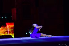 Грандиозная церемония закрытия 37-го Чемпионата мира по художественной гимнастике в Баку (ВИДЕО, ФОТО)