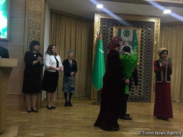 Over 8,000 stateless people received Turkmen passport in recent years (PHOTO)