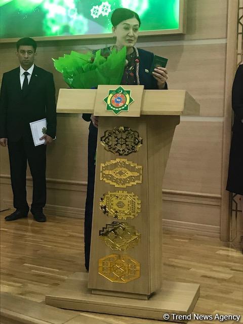 Over 8,000 stateless people received Turkmen passport in recent years (PHOTO)