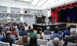 Вице-президент Фонда Гейдара Алиева Лейла Алиева присутствовала на премьере антрепризы «Насими» (ФОТО)