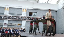 Вице-президент Фонда Гейдара Алиева Лейла Алиева присутствовала на премьере антрепризы «Насими» (ФОТО)