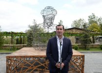 В Шамахы состоялось открытие инсталляции современного искусства, посвященной Имадеддину Насими (ФОТО)