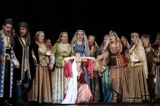 Такого еще не было! Потрясающая премьера грандиозной оперы "Мехсети" с 3D оформлением в Баку (ВИДЕО, ФОТО)