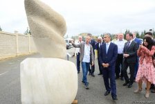 В рамках Фестиваля Насими представлены скульптуры участников Международного симпозиума "Песнь в камне" (ФОТО)