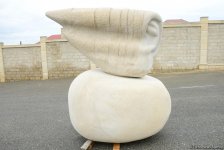 В рамках Фестиваля Насими представлены скульптуры участников Международного симпозиума "Песнь в камне" (ФОТО)