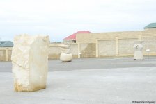 В рамках Фестиваля Насими представлены скульптуры участников Международного симпозиума "Песнь в камне" (ФОТО)