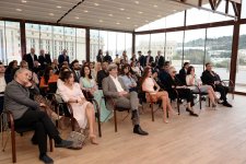 Вице-президент Фонда Гейдара Алиева Лейла Алиева и Арзу Алиева приняли участие в показе документального фильма «Свет за окном» (ФОТО)