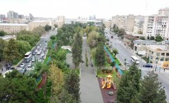 Президент Ильхам Алиев и Первая леди Мехрибан Алиева ознакомились с условиями после капитальной реконструкции в парке на проспекте Ататюрка в Баку (ФОТО) (Версия 2)