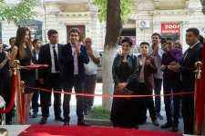 В Баку состоялось открытие Xarı Bülbül - шоколадные и кондитерские изделия ручной работы (ФОТО)