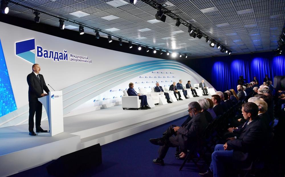 Azerbaijani president attends plenary session of 16th Annual Meeting of Valdai International Discussion Club (PHOTO)