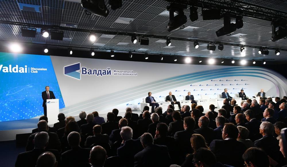 Azerbaijani president attends plenary session of 16th Annual Meeting of Valdai International Discussion Club (PHOTO)