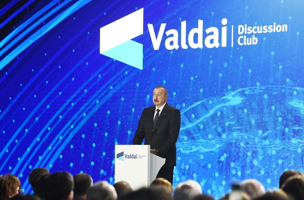 Azerbaijani president attends plenary session of 16th Annual Meeting of Valdai International Discussion Club (PHOTO)