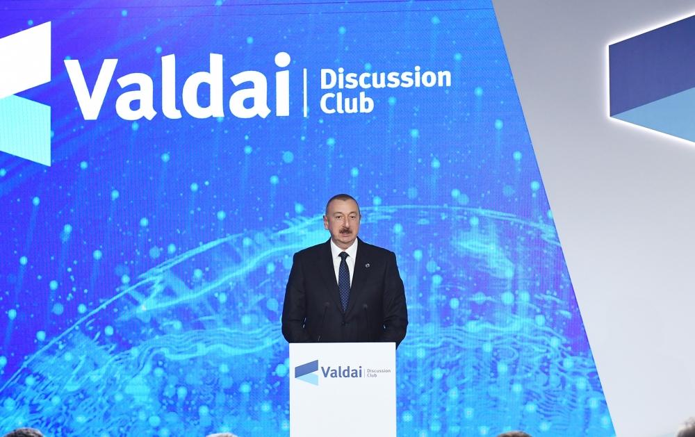 Azerbaijani president attends plenary session of 16th Annual Meeting of Valdai International Discussion Club (PHOTO)