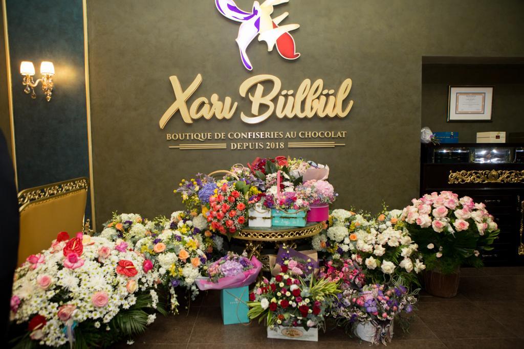 В Баку состоялось открытие Xarı Bülbül - шоколадные и кондитерские изделия ручной работы (ФОТО)