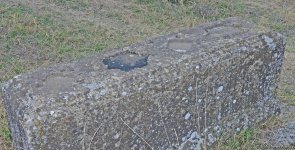 Птицы пьют воду с древних надгробий – удивительное кладбище в Шамахы (ФОТО)