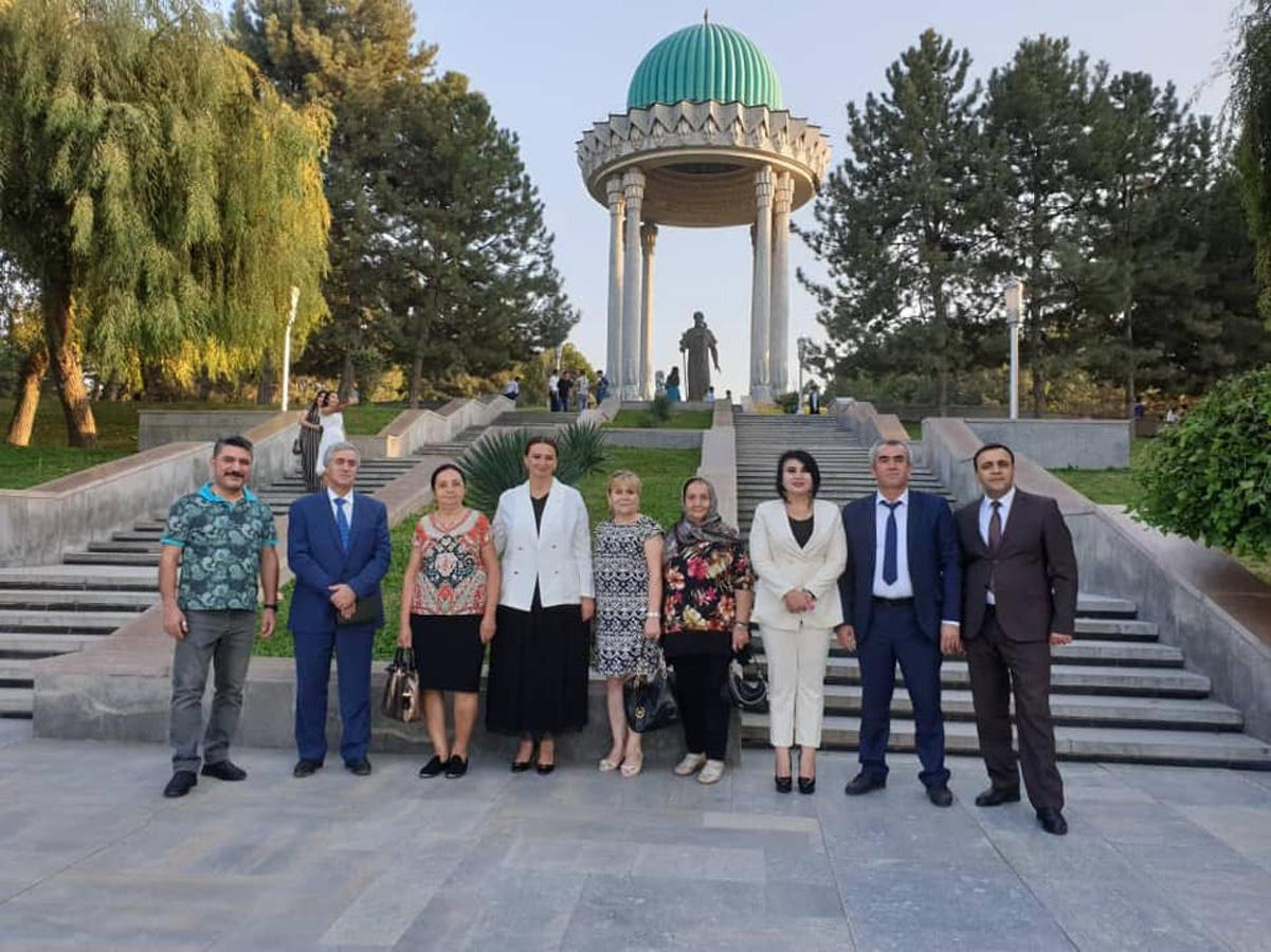 В городах Узбекистана прошла презентация азербайджанских произведений на узбекском языке (ВИДЕО, ФОТО)
