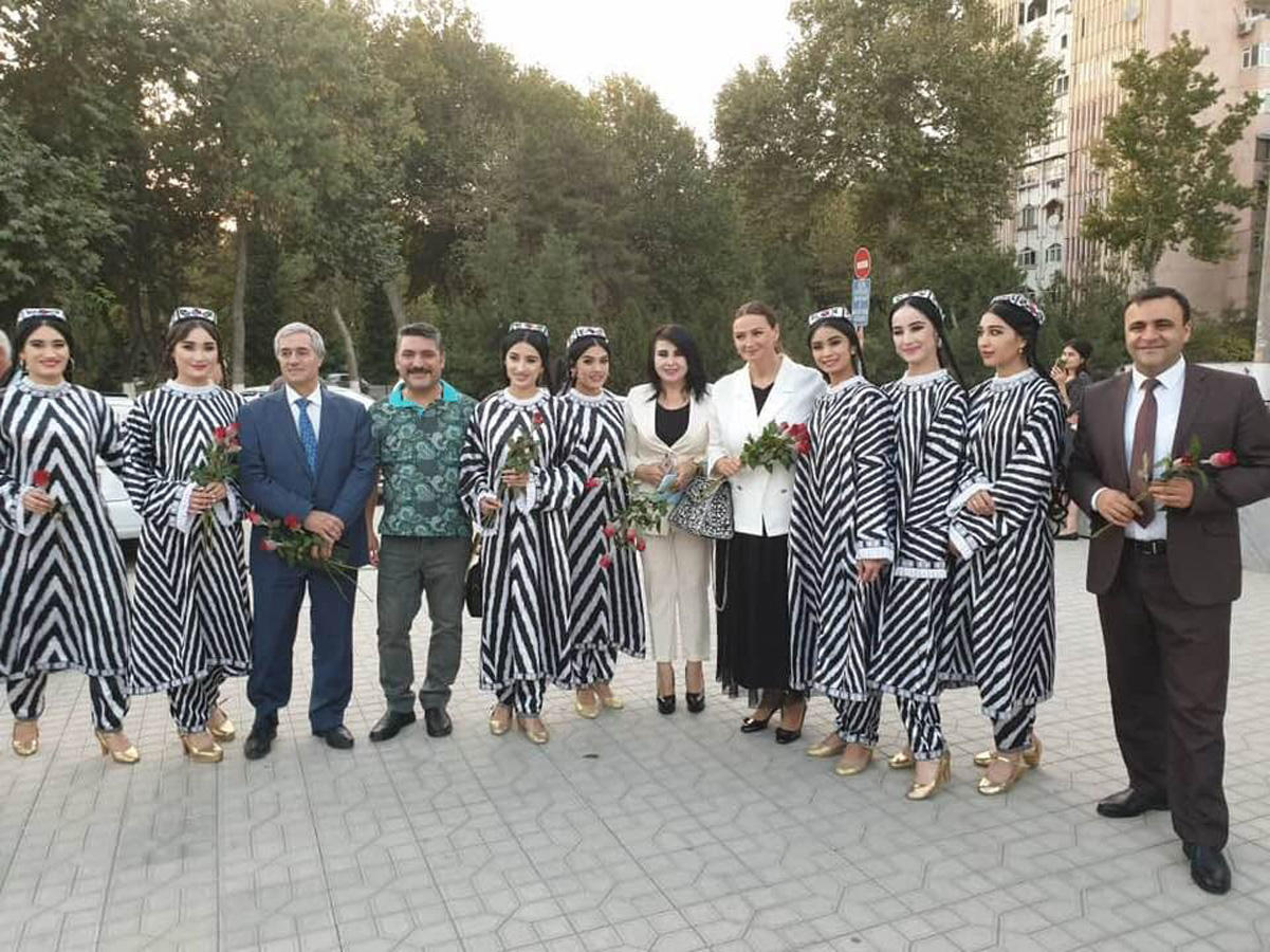 В городах Узбекистана прошла презентация азербайджанских произведений на узбекском языке (ВИДЕО, ФОТО)