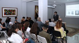 Параллельные миры в Баку, или Легенда о мифической принцессе (ФОТО)