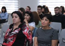 Параллельные миры в Баку, или Легенда о мифической принцессе (ФОТО)