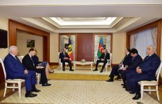 President Ilham Aliyev meets with Moldovan President Igor Dodon