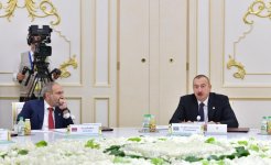Президент Ильхам Алиев принял участие в заседании Совета глав государств СНГ в узком составе в Ашгабаде (ФОТО)