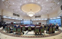 Президент Ильхам Алиев принял участие в заседании Совета глав государств СНГ в расширенном составе в Ашгабаде (ФОТО)
