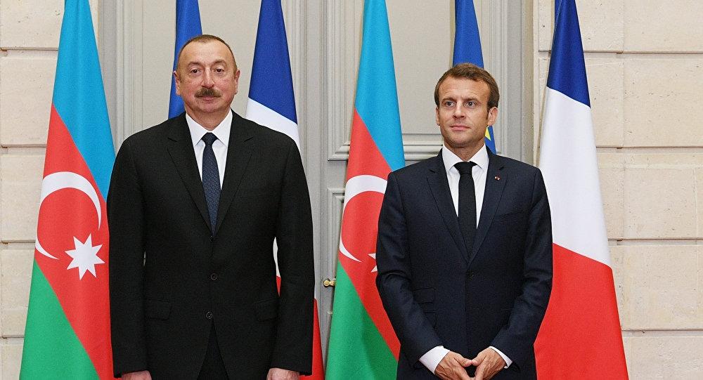 Президент Франции Эммануэль Макрон позвонил Президенту Ильхаму Алиеву (версия 2)