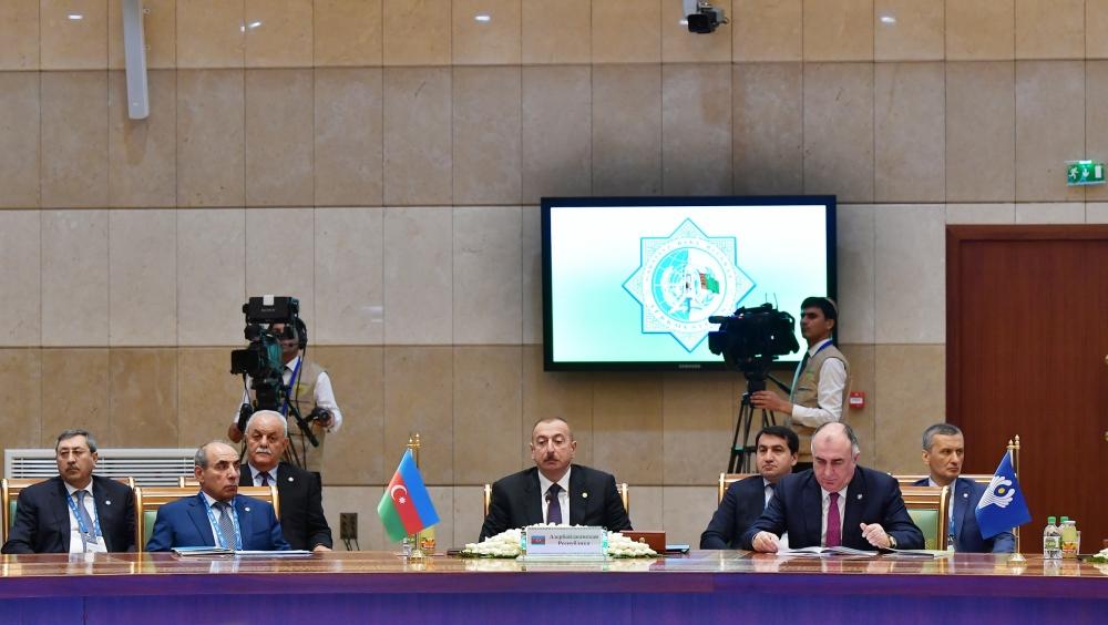 Президент Ильхам Алиев принял участие в заседании Совета глав государств СНГ в расширенном составе в Ашгабаде (ФОТО)