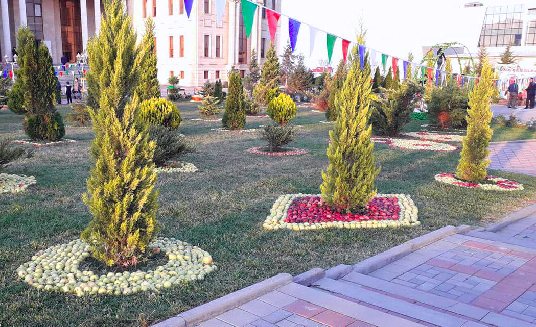 В Губе проходит Праздник яблок - более 100 сортов, самые-самые… (ФОТО/ВИДЕО)