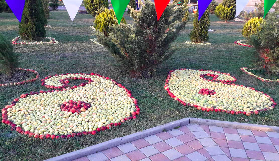 В Губе проходит Праздник яблок - более 100 сортов, самые-самые… (ФОТО/ВИДЕО)
